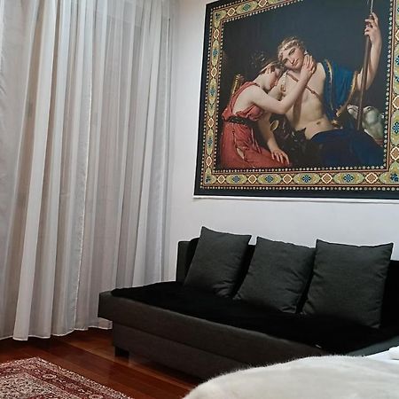 Orient Apartment Madrid Exterior foto